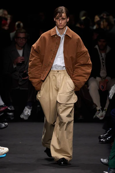 Look 51